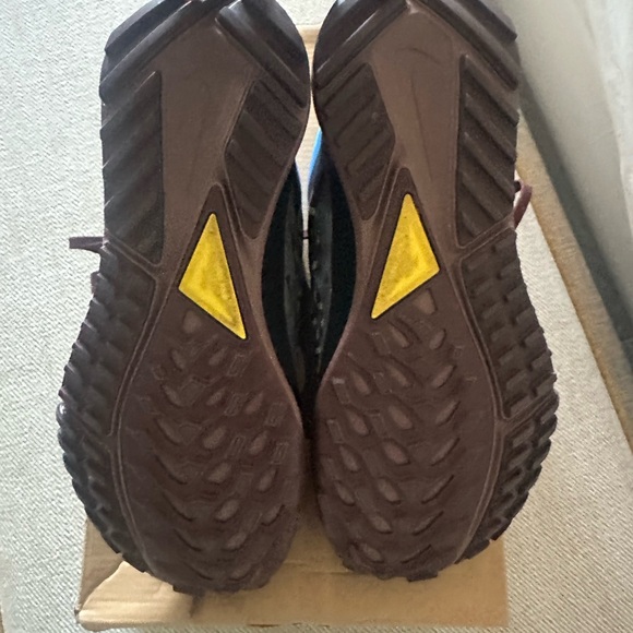 Nike Pegasus Trail 4 Gore-Tex size 6.5 worn once - Picture 4 of 7